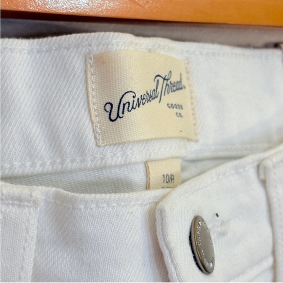 Universal Threads White High Rise Flare Jeans NWT Sz10 - Picture 10 of 16